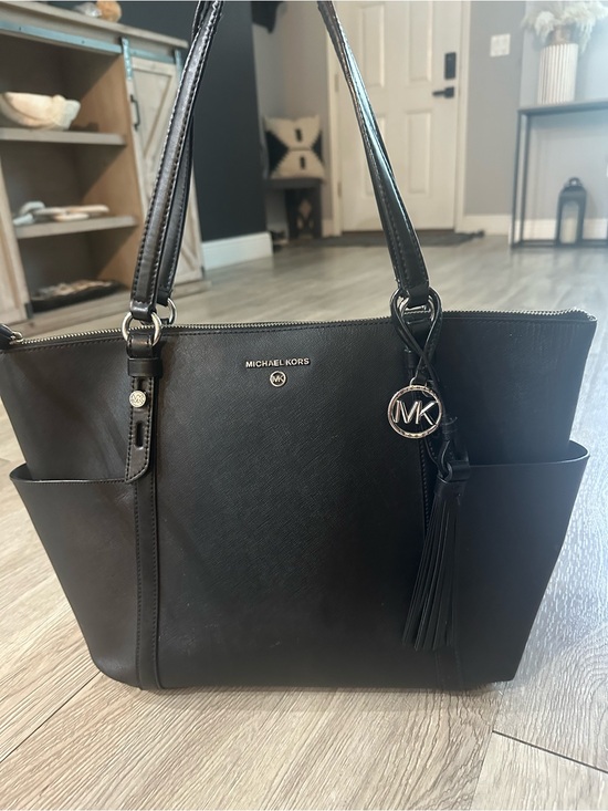 Michael Kors Handbags - Michael Kors Black Leather Sullivan Top Zip Tote Bag Purse